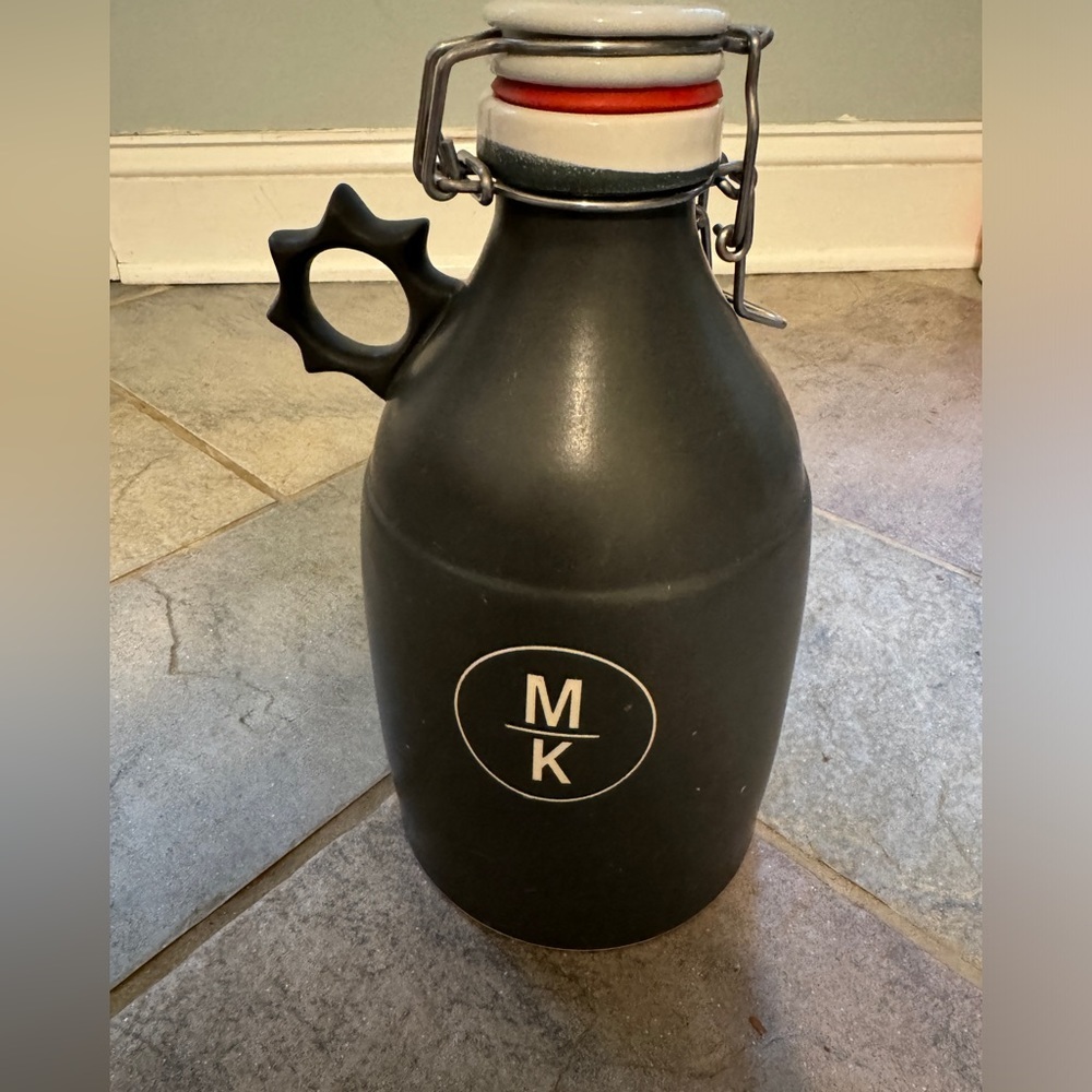 Portland Growler Co. - 64oz. Ceramic Growler with Sprocket Handle